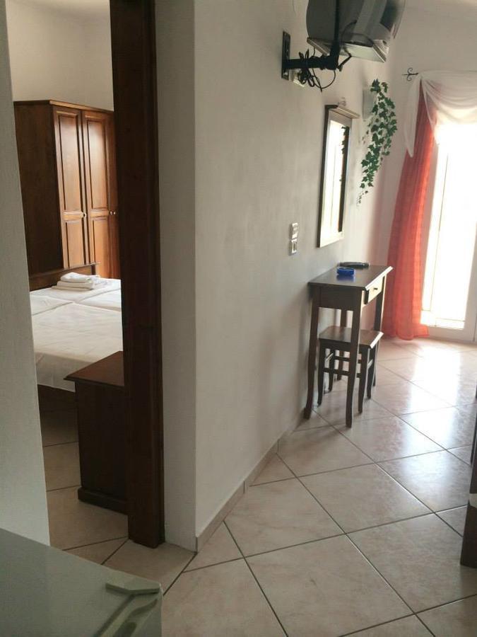 Gogas Palace Aparthotel Ammoudia Luaran gambar