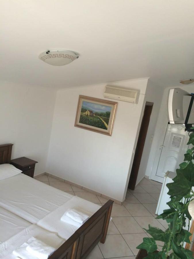 Gogas Palace Aparthotel Ammoudia Luaran gambar